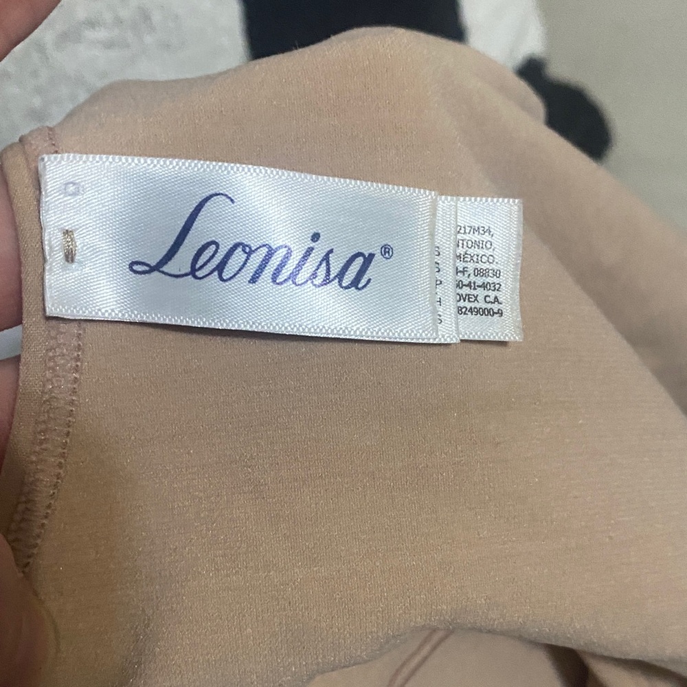 Leonisa Posture Bra - image 4